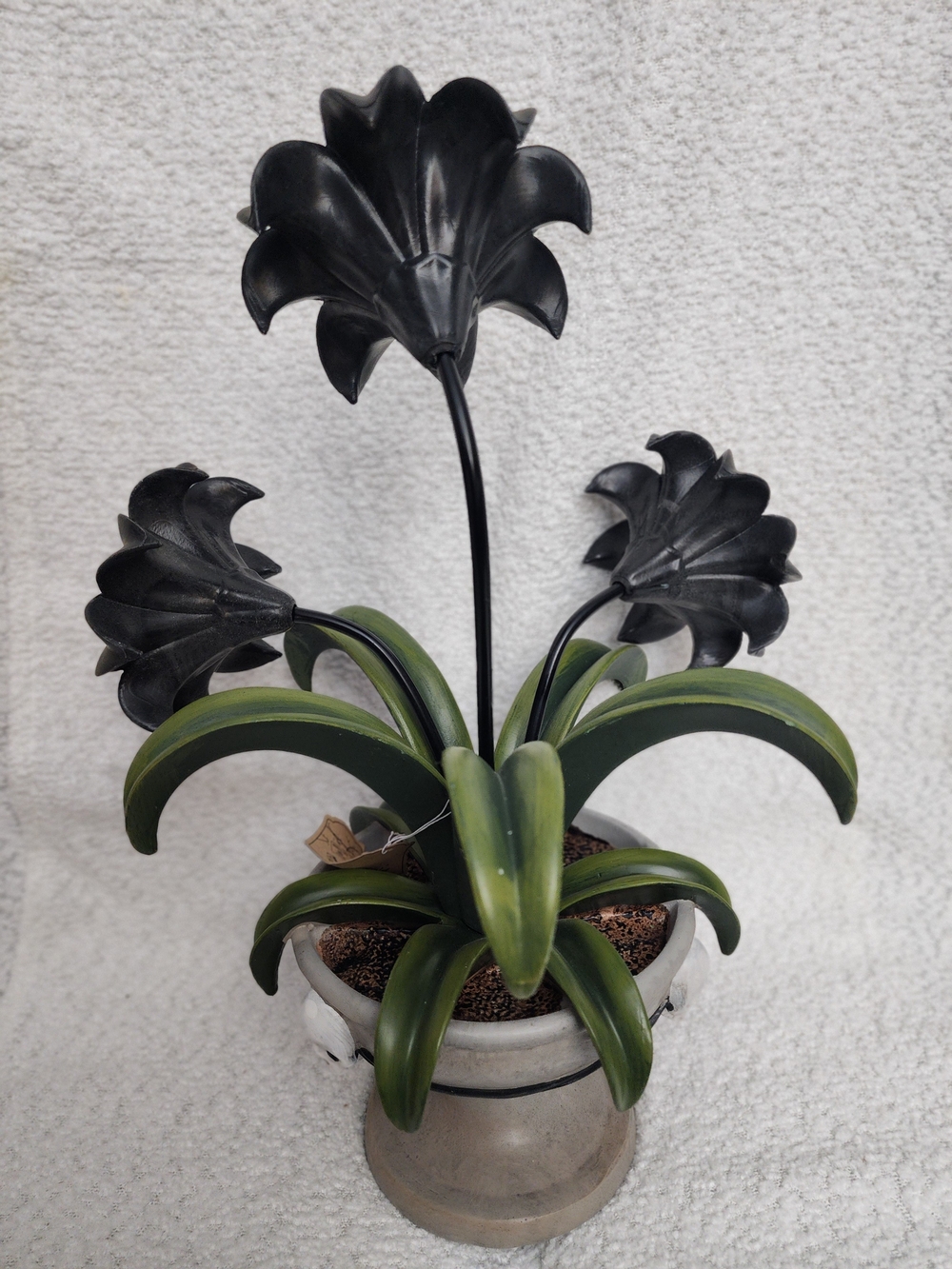 HALLOWEEN Black Skull Flower Decorative Planter Accent - Picture 6 of 6
